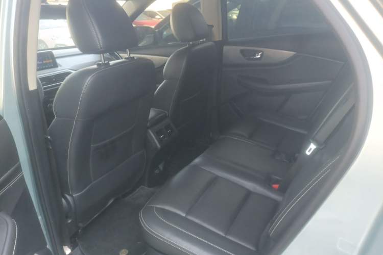 Used Dongfeng Fengon S560 2018 1.8L Manual Comfort 5-Seater China V Standard Interior 4