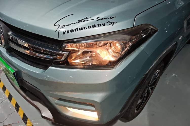 Used Dongfeng Fengon S560 2018 1.8L Manual Comfort 5-Seater China V Standard Left Front Headlight