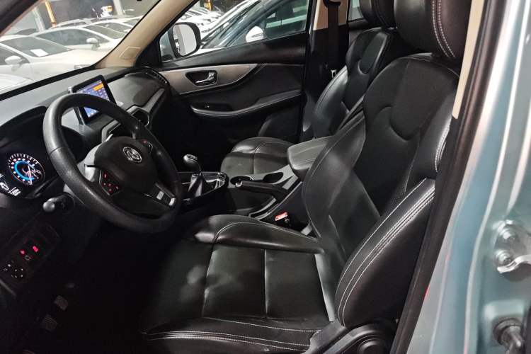 Used Dongfeng Fengon S560 2018 1.8L Manual Comfort 5-Seater China V Standard Left Front Seat