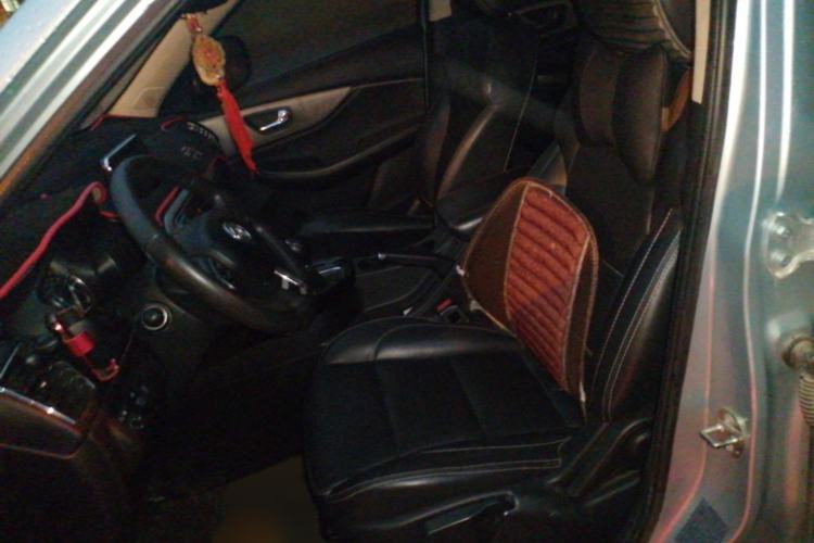 Used Dongfeng Fengon S560 2018 1.8L Manual Comfort 7-Seater Left Front Seat