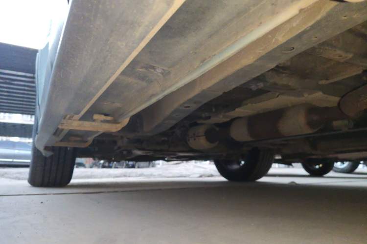 Used Dongfeng Fengon S560 2018 1.8L CVT Smart Connect 7-Seater Left Side Sill