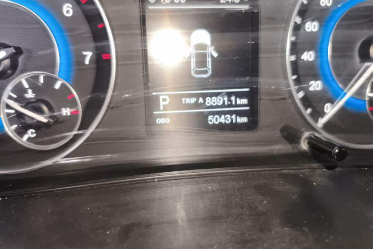 Used Dongfeng Fengon S560 2018 1.8L CVT Smart Connect 7-Seater Odometer Close Up
