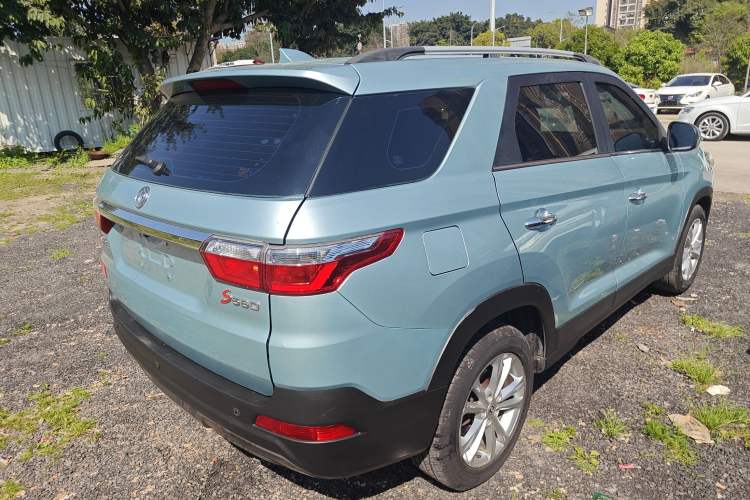 Used Dongfeng Fengon S560 2018 1.8L CVT Elite Model 7 Seats Rear Right 45 Deg