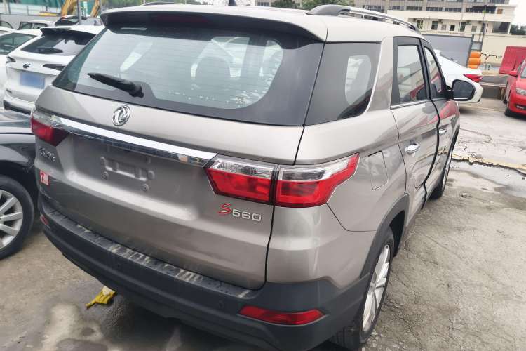 Used Dongfeng Fengon S560 2018 1.8L CVT Elite Model 7 Seats Rear Right 45 Deg