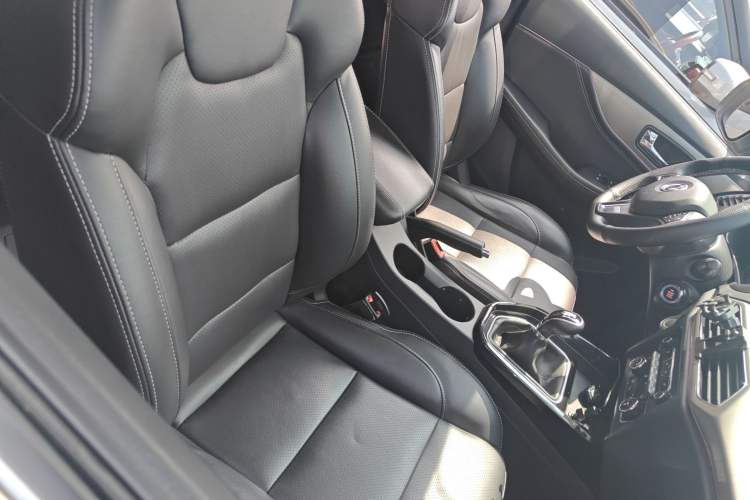 Used Dongfeng Fengon S560 2018 1.8L Manual Urban Model 5 Seats Right Front Seat
