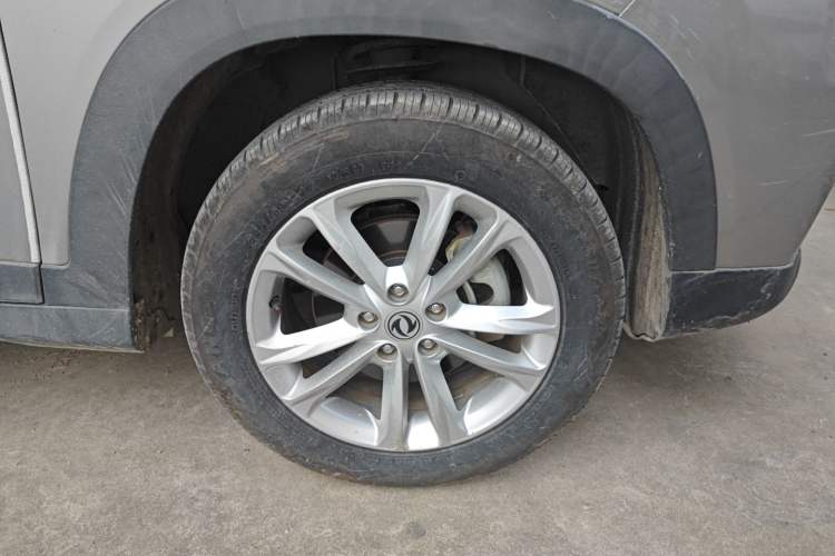 Used Dongfeng Fengon S560 2018 1.8L Manual Urban Model 7 Seats Right Front Wheel Hub