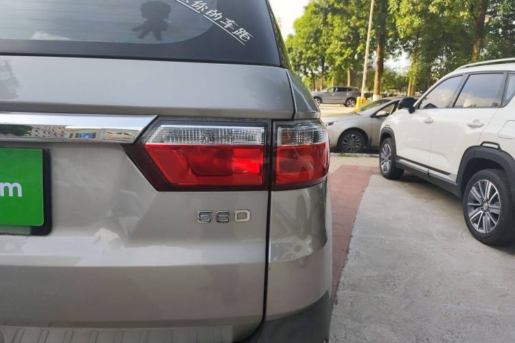 Used Dongfeng Fengon S560 2018 1.8L Manual Urban Model 7 Seats Right Rear Taillight