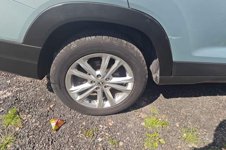 Used Dongfeng Fengon S560 2018 1.8L CVT Elite Model 7 Seats Right Rear Wheel Hub