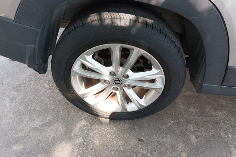 Used Dongfeng Fengon S560 2018 1.8L CVT Elite Model 7 Seats Right Rear Wheel Hub