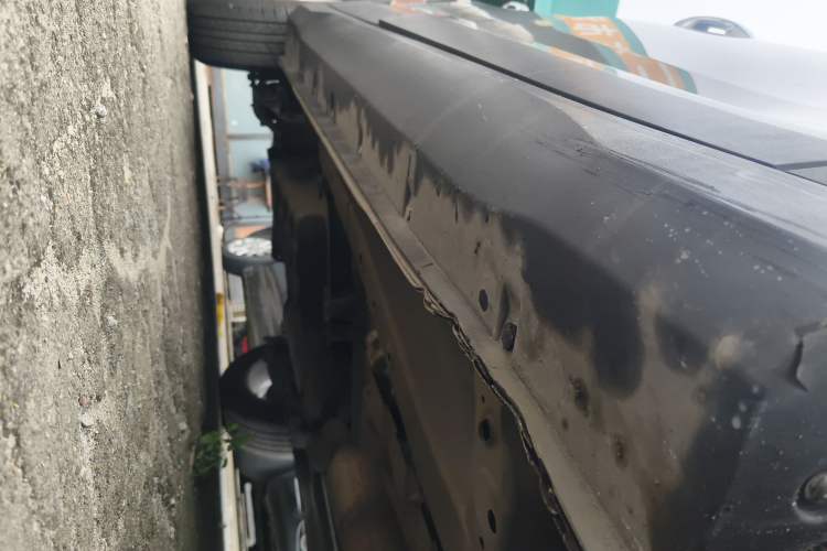 Used Dongfeng Fengon S560 2018 1.8L CVT Elite Model 7 Seats Right Side Sill