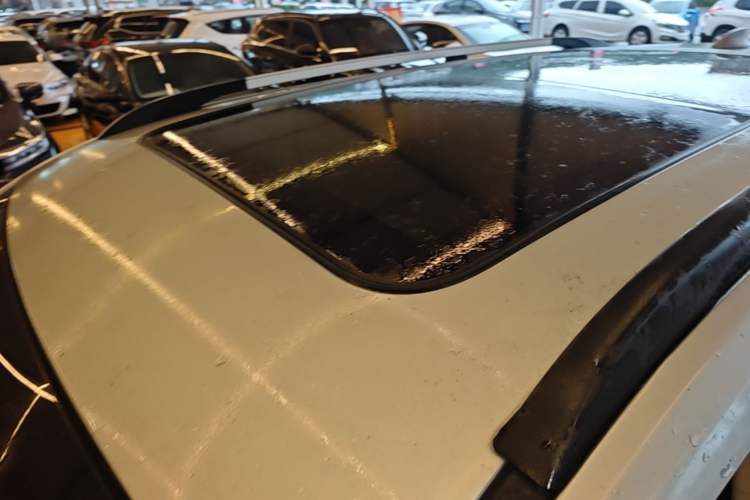Used Dongfeng Fengon S560 2018 1.8L CVT Prestige Model Roof