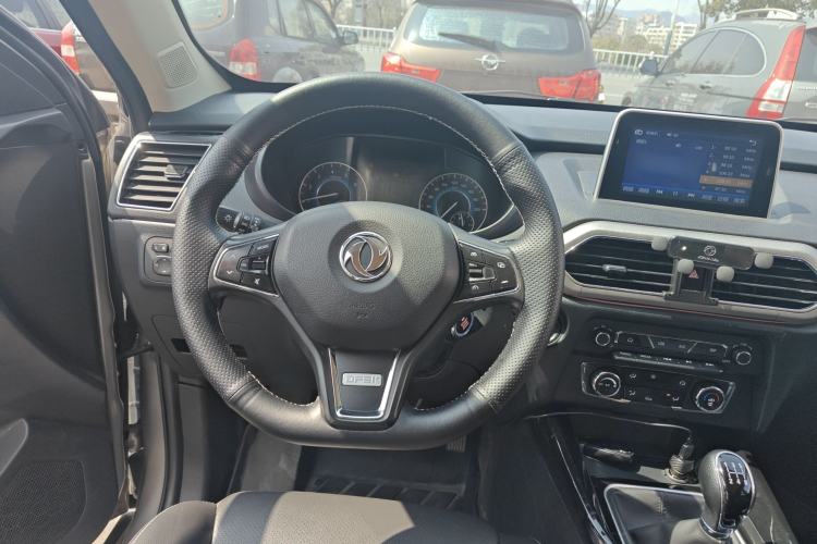 Used Dongfeng Fengon S560 2018 1.8L Manual Urban Model 5 Seats Steering Wheel
