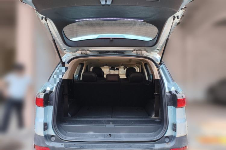 Used Dongfeng Fengon S560 2018 1.8L CVT Smart Connect 7-Seater Trunk