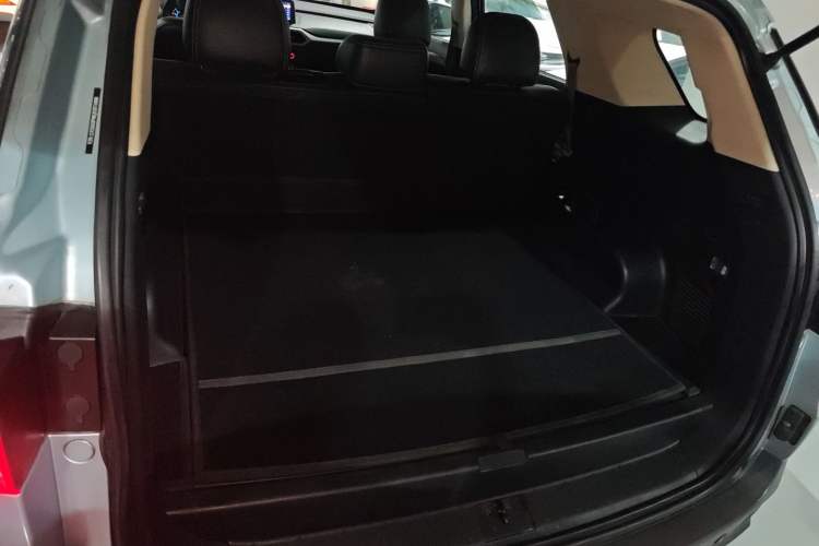 Used Dongfeng Fengon S560 2018 1.8L Manual Comfort 5-Seater China V Standard Trunk