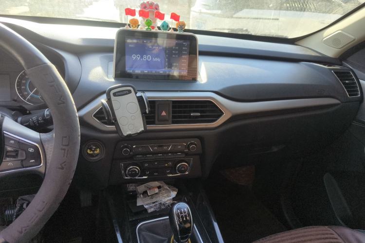Used Dongfeng Fengon S560 2018 1.8L Manual Urban Model 5 Seats Audio And AC Panel
