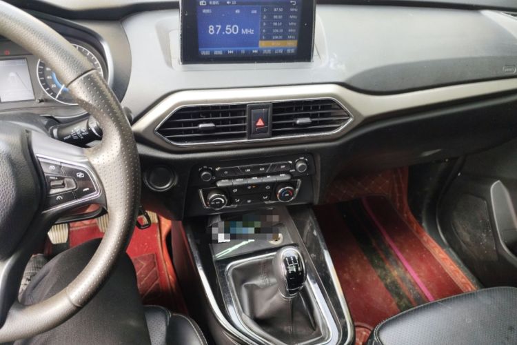 Used Dongfeng Fengon S560 2018 1.8L Manual Comfort 5-Seater China V Standard Audio And AC Panel