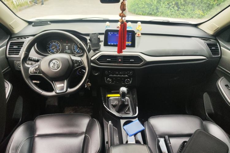 Used Dongfeng Fengon S560 2018 1.8L Manual Urban Model 7 Seats Center Console