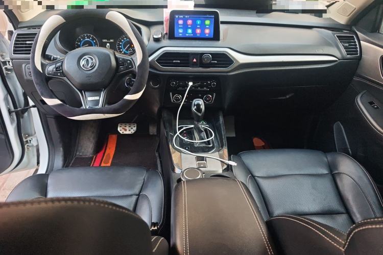 Used Dongfeng Fengon S560 2018 1.8L CVT Comfort Model 7 Seats Center Console