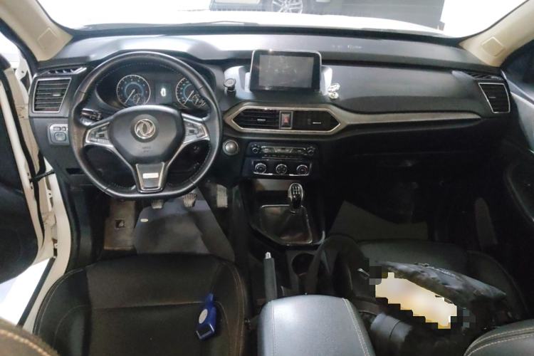 Used Dongfeng Fengon S560 2018 1.8L Manual Elite 7-Seater Center Console