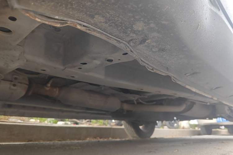 Used Dongfeng Fengon S560 2018 1.8L Manual Comfort 7-Seater Chassis Front Left