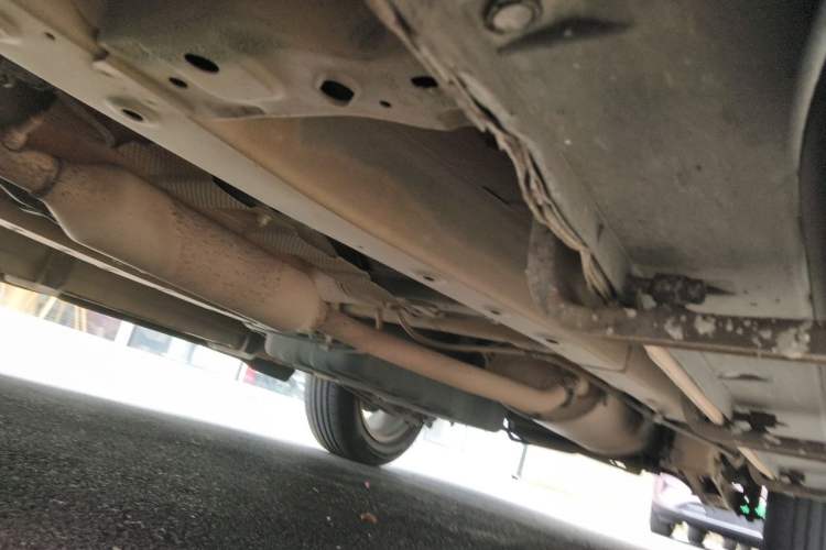 Used Dongfeng Fengon S560 2018 1.8L Manual Comfort 7-Seater Chassis Front Left