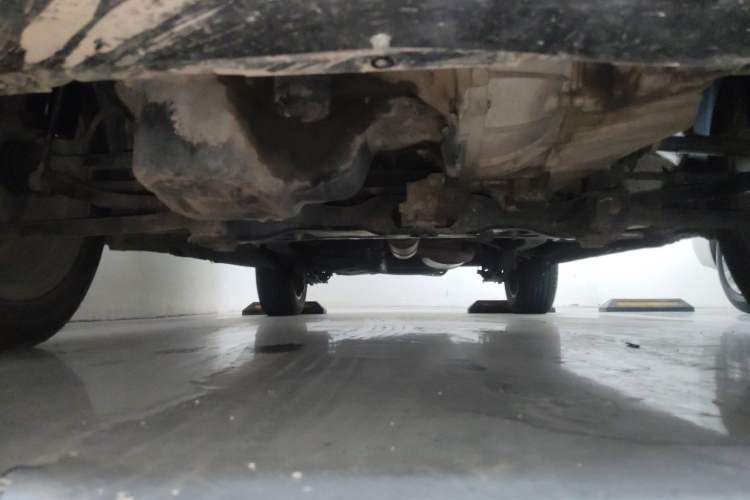 Used Dongfeng Fengon S560 2018 1.8L Manual Elite 7-Seater Chassis Front