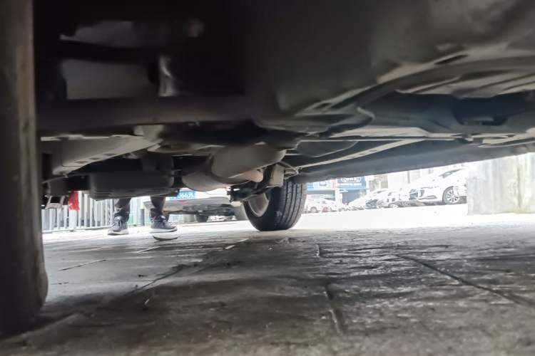 Used Dongfeng Fengon S560 2018 1.8L Manual Comfort 7-Seater Chassis Front Right