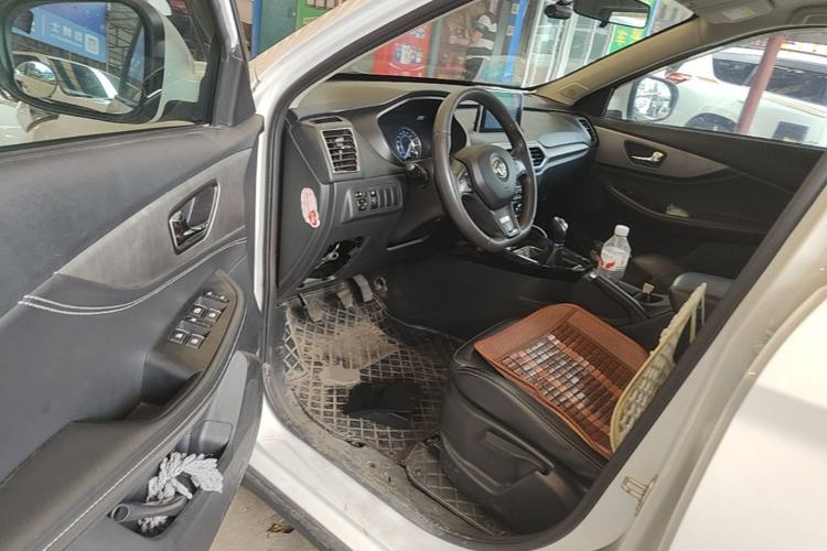 Used Dongfeng Fengon S560 2018 1.8L Manual Urban Model 7 Seats Driver Seat
