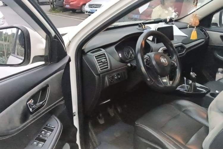 Used Dongfeng Fengon S560 2018 1.8L Manual Comfort 7-Seater Driver Seat