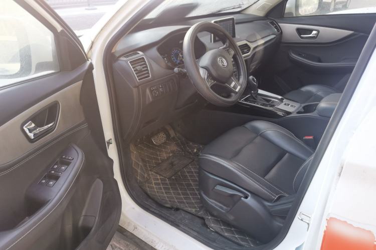 Used Dongfeng Fengon S560 2018 1.8L CVT Elite Model 5 Seats Driver Seat