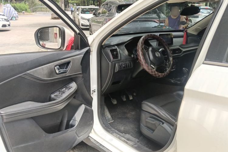 Used Dongfeng Fengon S560 2018 1.8L Manual Comfort 7-Seater Driver Seat