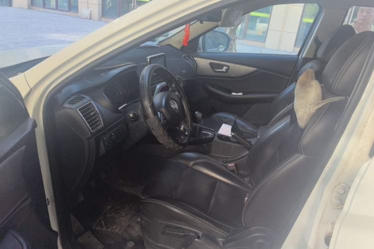 Used Dongfeng Fengon S560 2018 1.8L Manual Urban Model 7 Seats Driver Seat