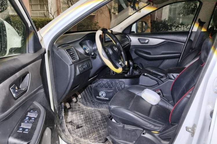 Used Dongfeng Fengon S560 2018 1.8L Manual Comfort 7-Seater Driver Seat