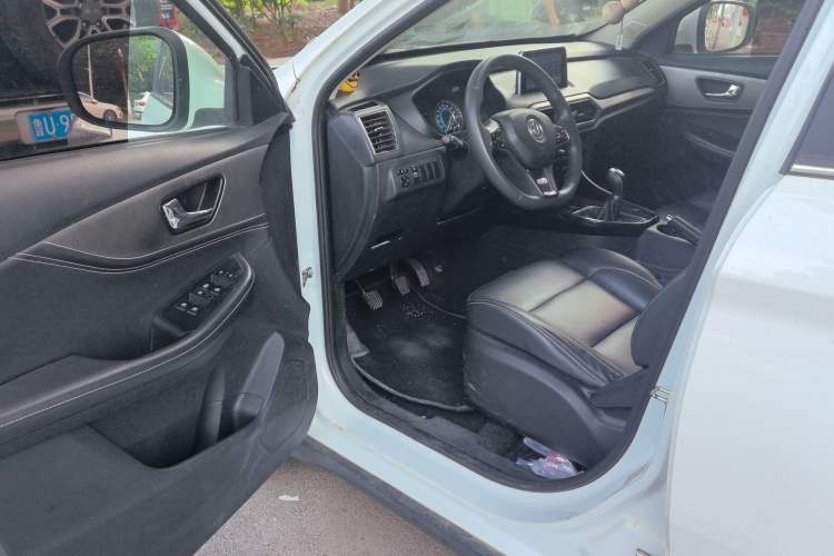 Used Dongfeng Fengon S560 2018 1.8L Manual Urban Model 7 Seats Driver Seat