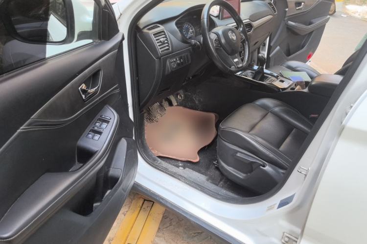 Used Dongfeng Fengon S560 2018 1.8L Manual Comfort 7-Seater Driver Seat