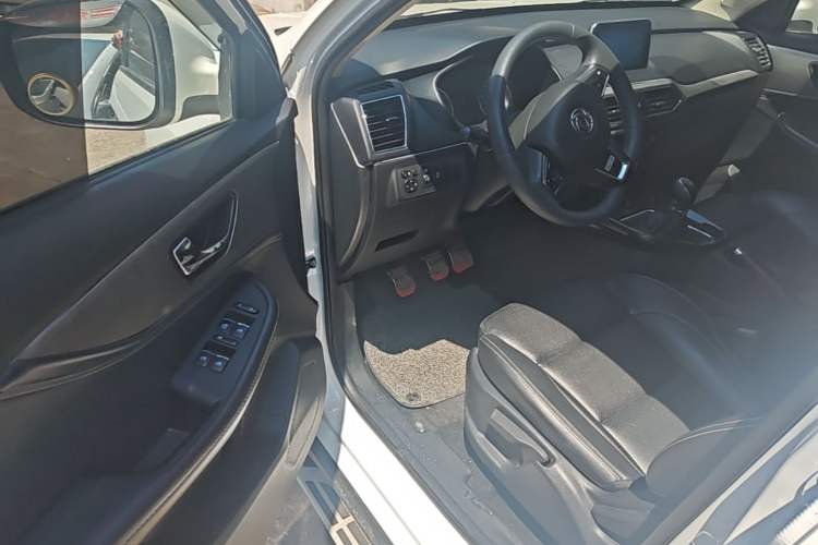 Used Dongfeng Fengon S560 2018 1.8L Manual Comfort 7-Seater Driver Seat
