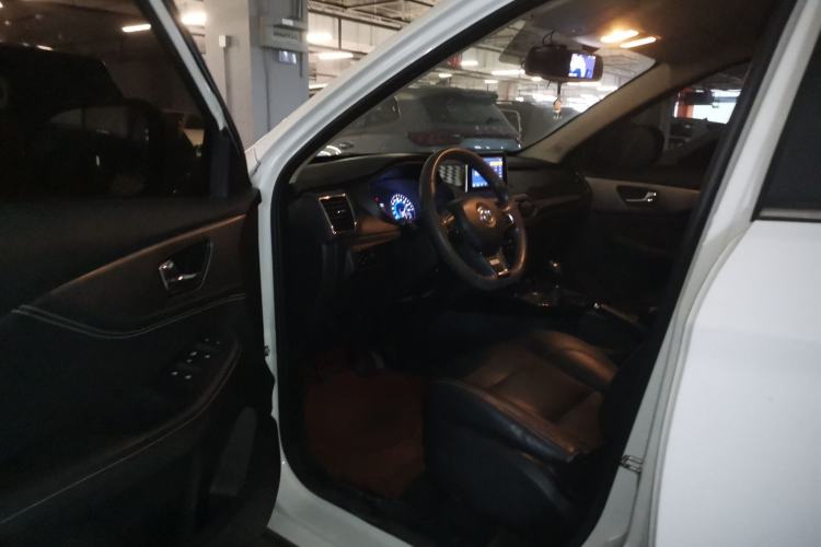 Used Dongfeng Fengon S560 2018 1.8L Manual Urban Model 5 Seats Driver Seat