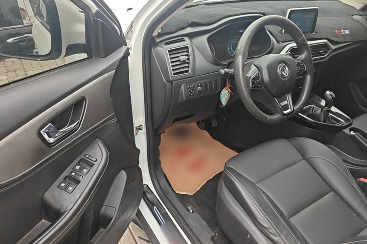 Used Dongfeng Fengon S560 2018 1.8L Manual Urban Model 7 Seats Driver Seat