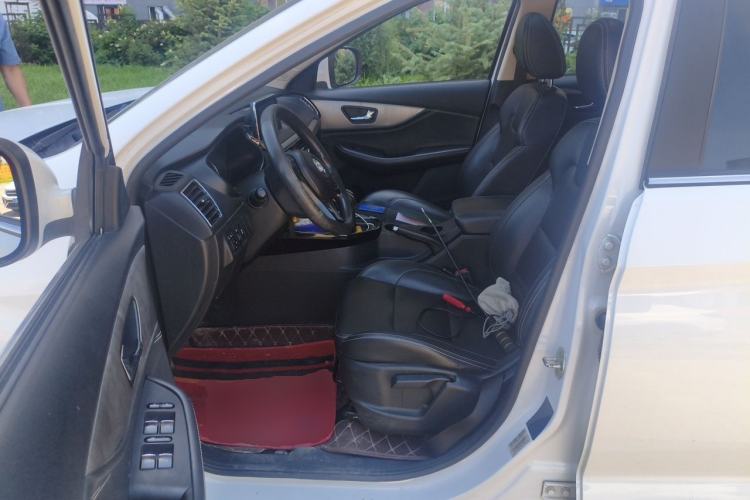 Used Dongfeng Fengon S560 2018 1.8L Manual Comfort 7-Seater Driver Seat