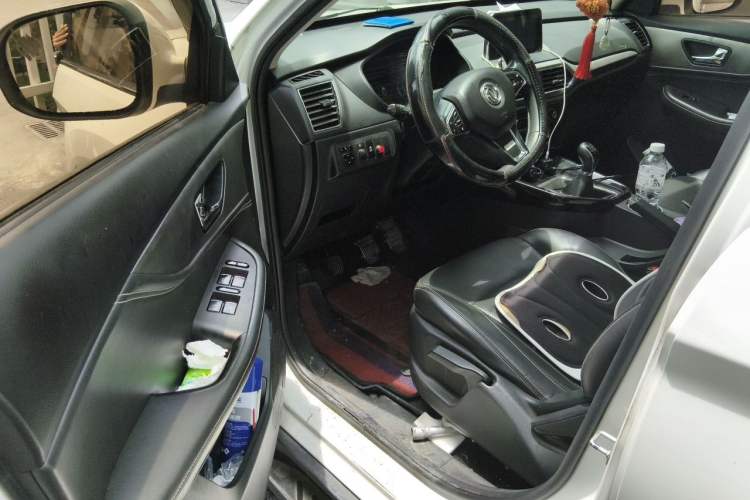 Used Dongfeng Fengon S560 2018 1.8L Manual Comfort 7-Seater Driver Seat
