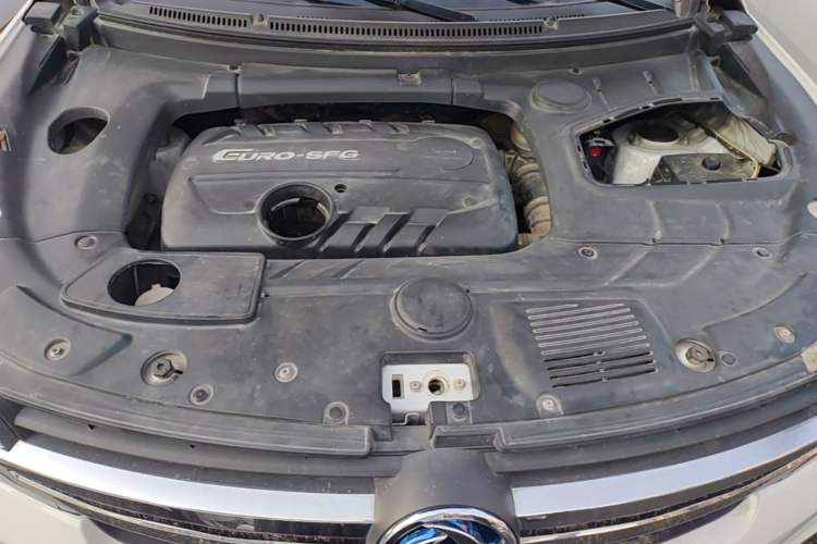 Used Dongfeng Fengon S560 2018 1.8L Manual Comfort 7-Seater Engine Bay