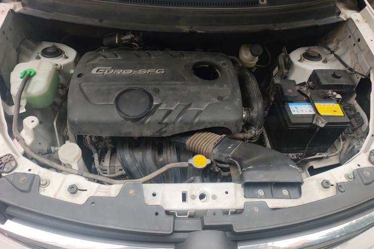 Used Dongfeng Fengon S560 2018 1.8L CVT Elite Model 7 Seats Engine Bay