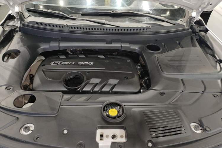 Used Dongfeng Fengon S560 2018 1.8L Manual Comfort 7-Seater Engine Bay