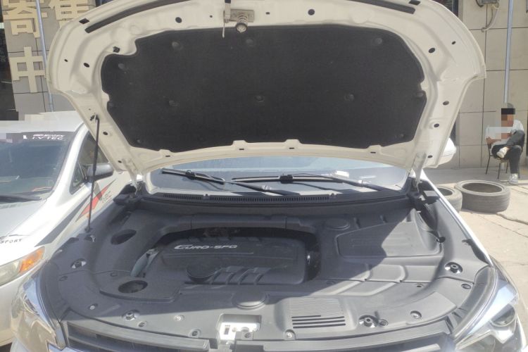 Used Dongfeng Fengon S560 2018 1.8L Manual Urban Model 5 Seats Engine Bay
