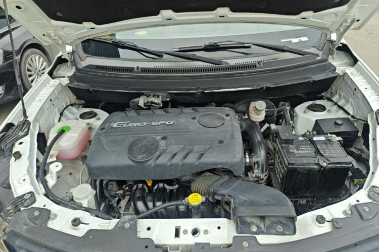 Used Dongfeng Fengon S560 2018 1.8L Manual Urban Model 7 Seats Engine Bay