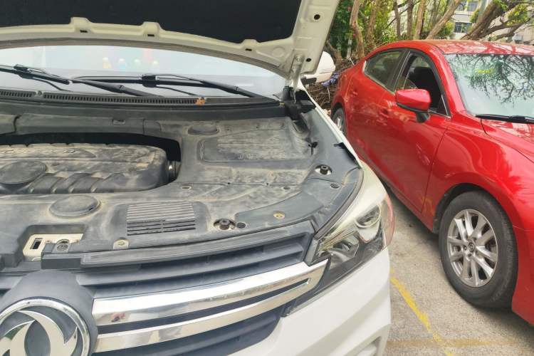 Used Dongfeng Fengon S560 2018 1.8L Manual Urban Model 7 Seats Engine Bay Left