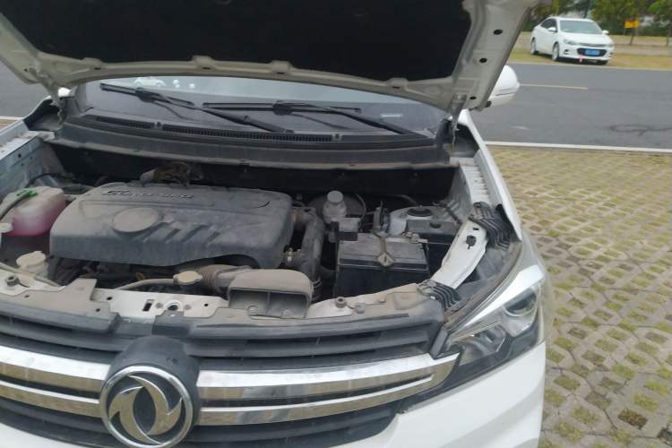 Used Dongfeng Fengon S560 2018 1.8L Manual Urban Model 7 Seats Engine Bay Left