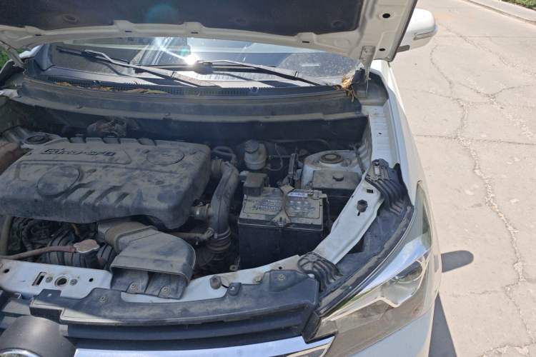 Used Dongfeng Fengon S560 2018 1.8L Manual Urban Model 7 Seats Engine Bay Left