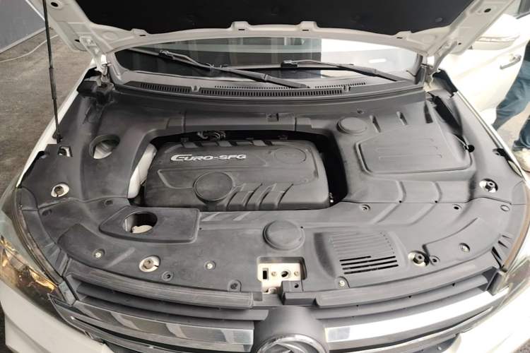 Used Dongfeng Fengon S560 2018 1.8L Manual Urban Model 5 Seats Engine Bay