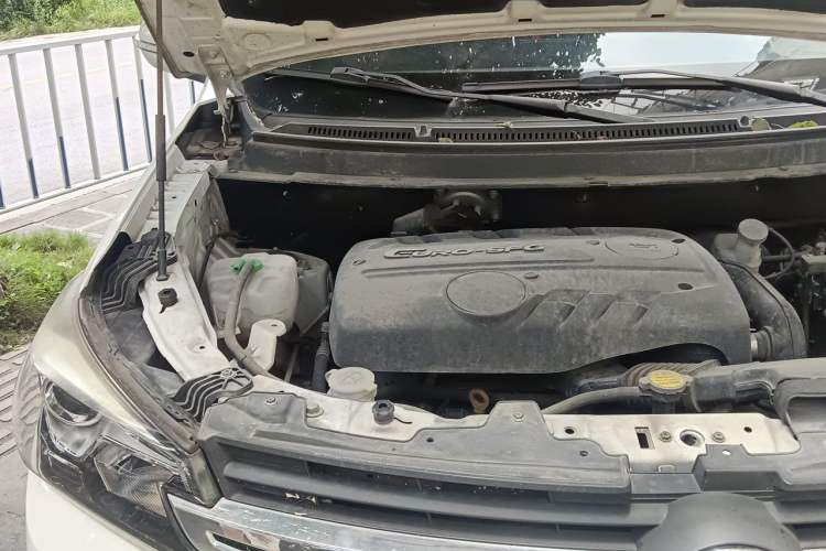Used Dongfeng Fengon S560 2018 1.8L Manual Comfort 7-Seater Engine Bay Right